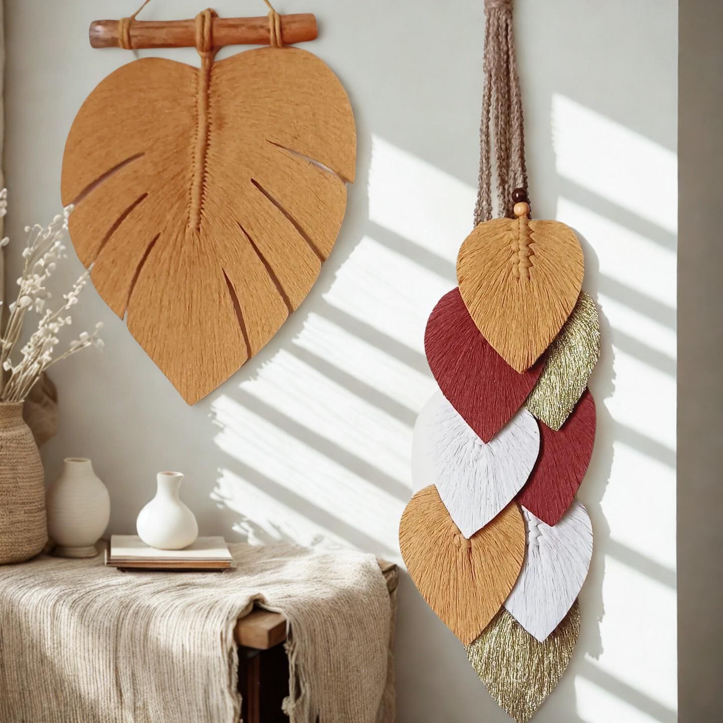 Macramé mural personnalisé avec feuilles et pendules – fait main au Maroc par Zaynah