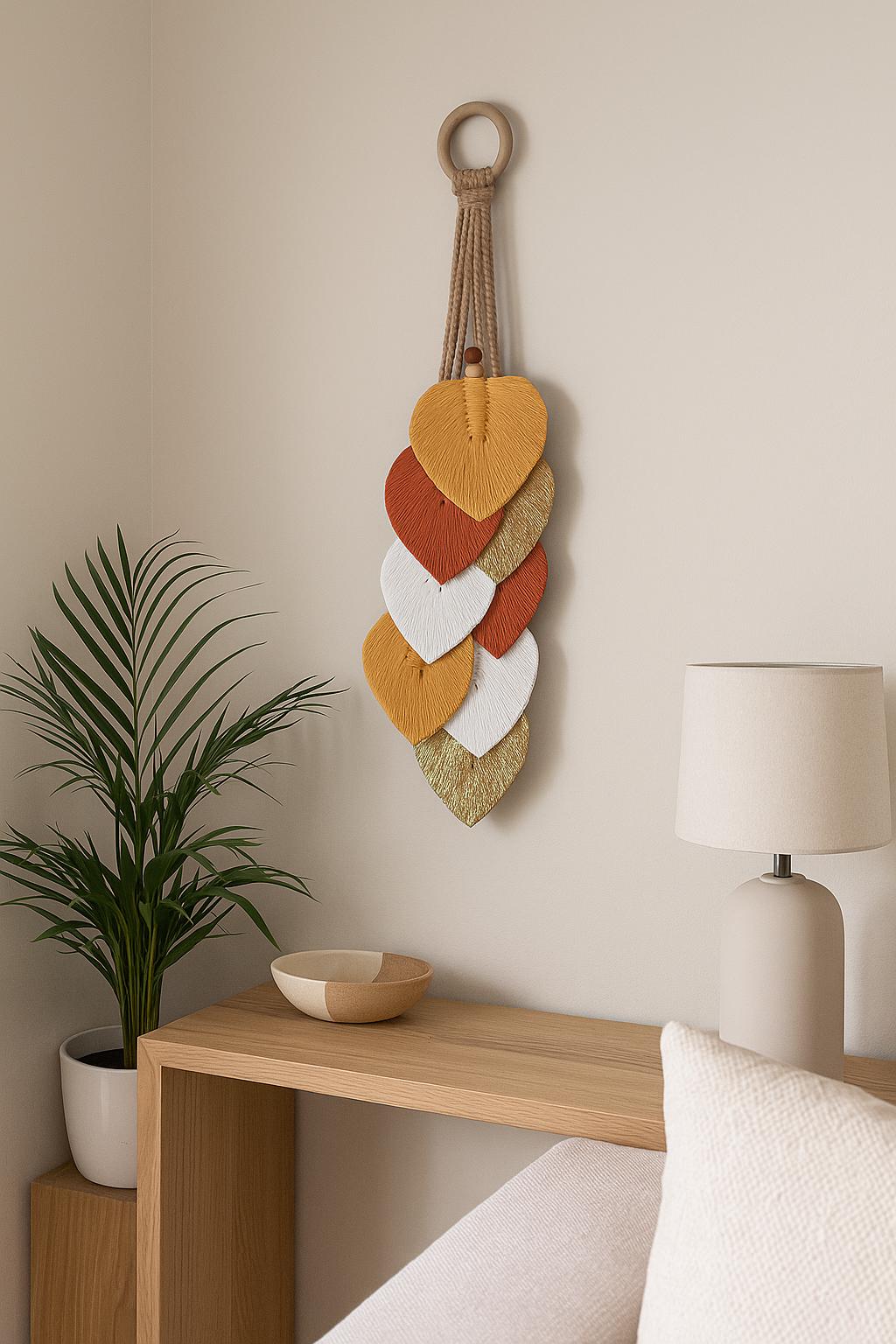 Suspension murale macramé en jute, coton et bois – fait main au Maroc par Zaynah