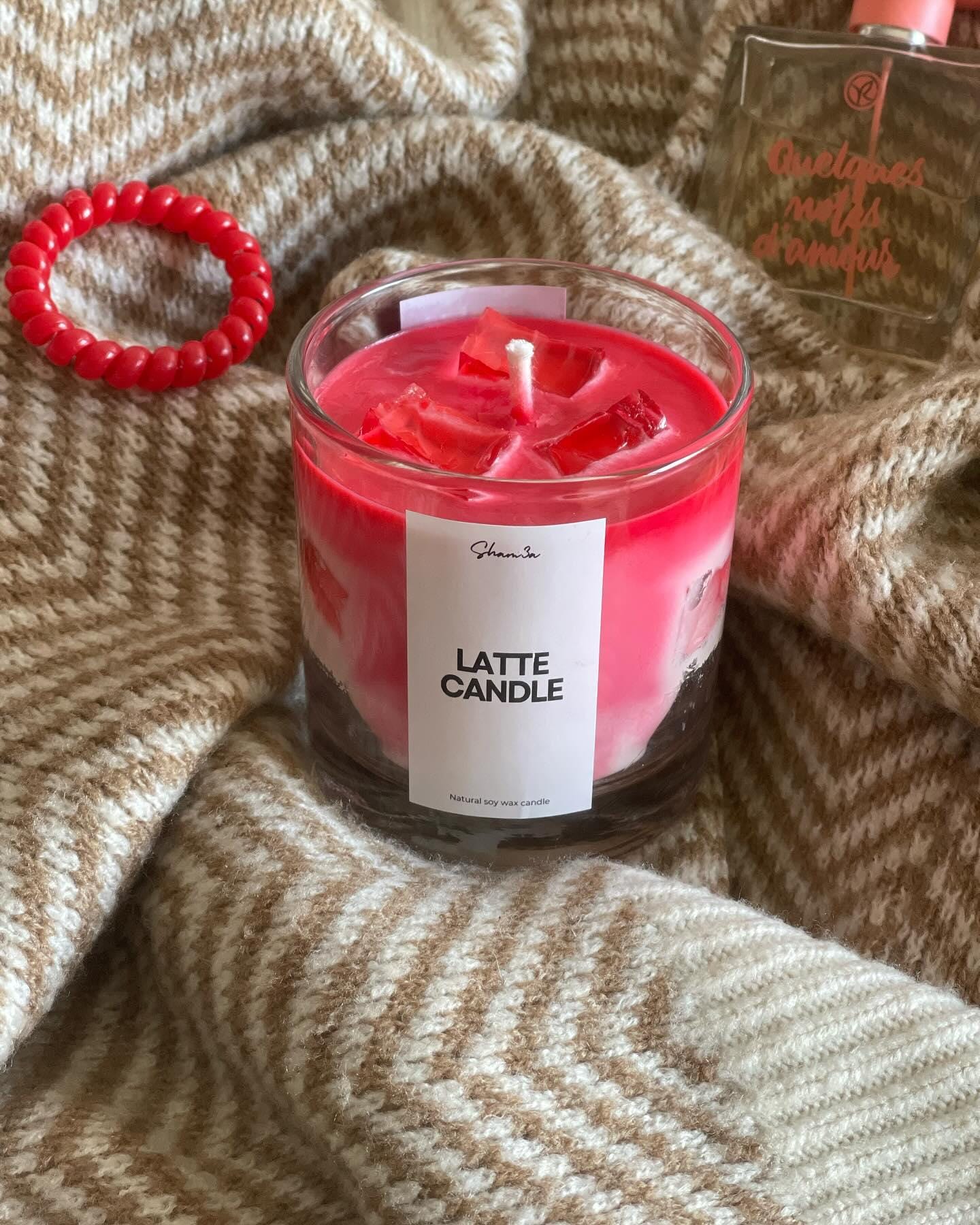 Bougie Latte Artisanale Marocaine – Fait Main par Zaynah | Éco-Friendly & Déco Élégante