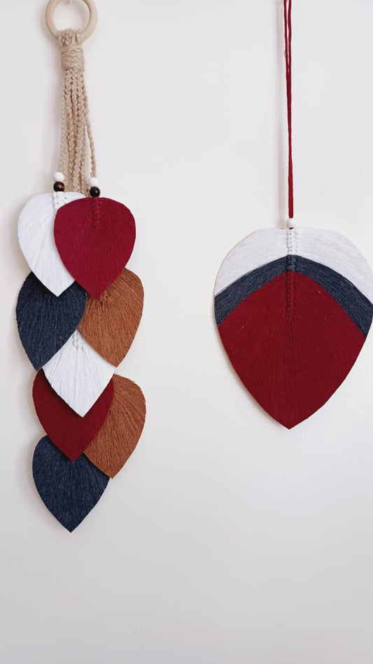 "Suspension murale feuille macramé artisanale – coton naturel et perle en bois, par Zaynah Maroc"

